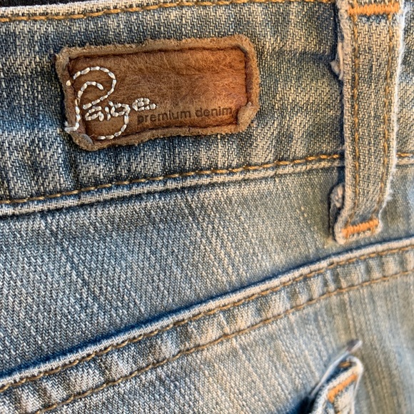 Paige Hollywood Hills Flare Leg Light Wash Jeans Size 29 - Picture 6 of 9